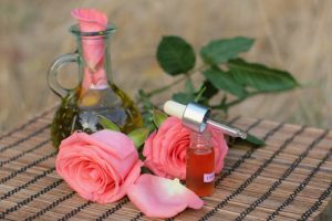 Tinh dầu hoa hồng tốt cho da