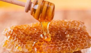 Sáp ong: Là công việc của ong thợ