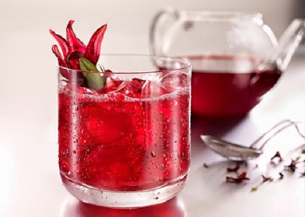 Trà hoa atiso đỏ là một loại trà thảo dược được thưởng thức ở dạng nóng hoặc dạng lạnh